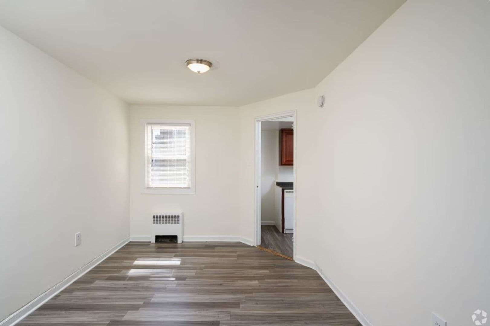 Upper Darby Apartment: 87-89 South State Road