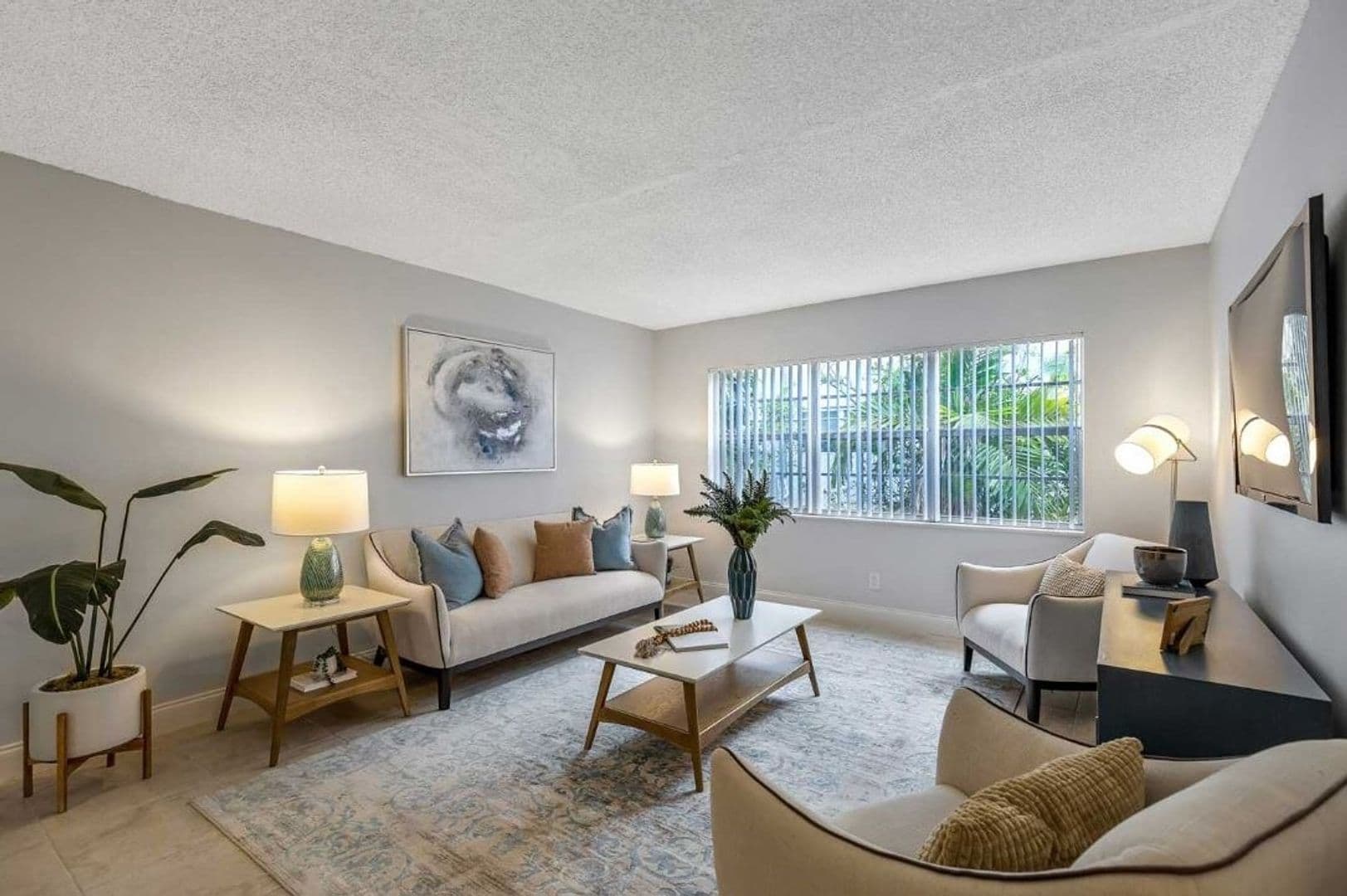 Pompano Beach Apartment: 500 E McNab Road