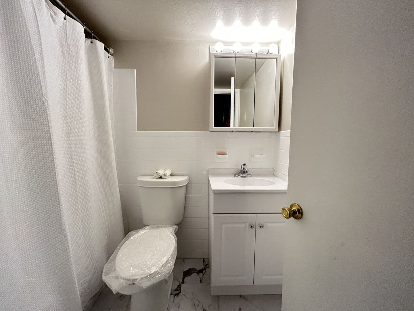 Clifton Heights Apartment: 1 Jefferson Street