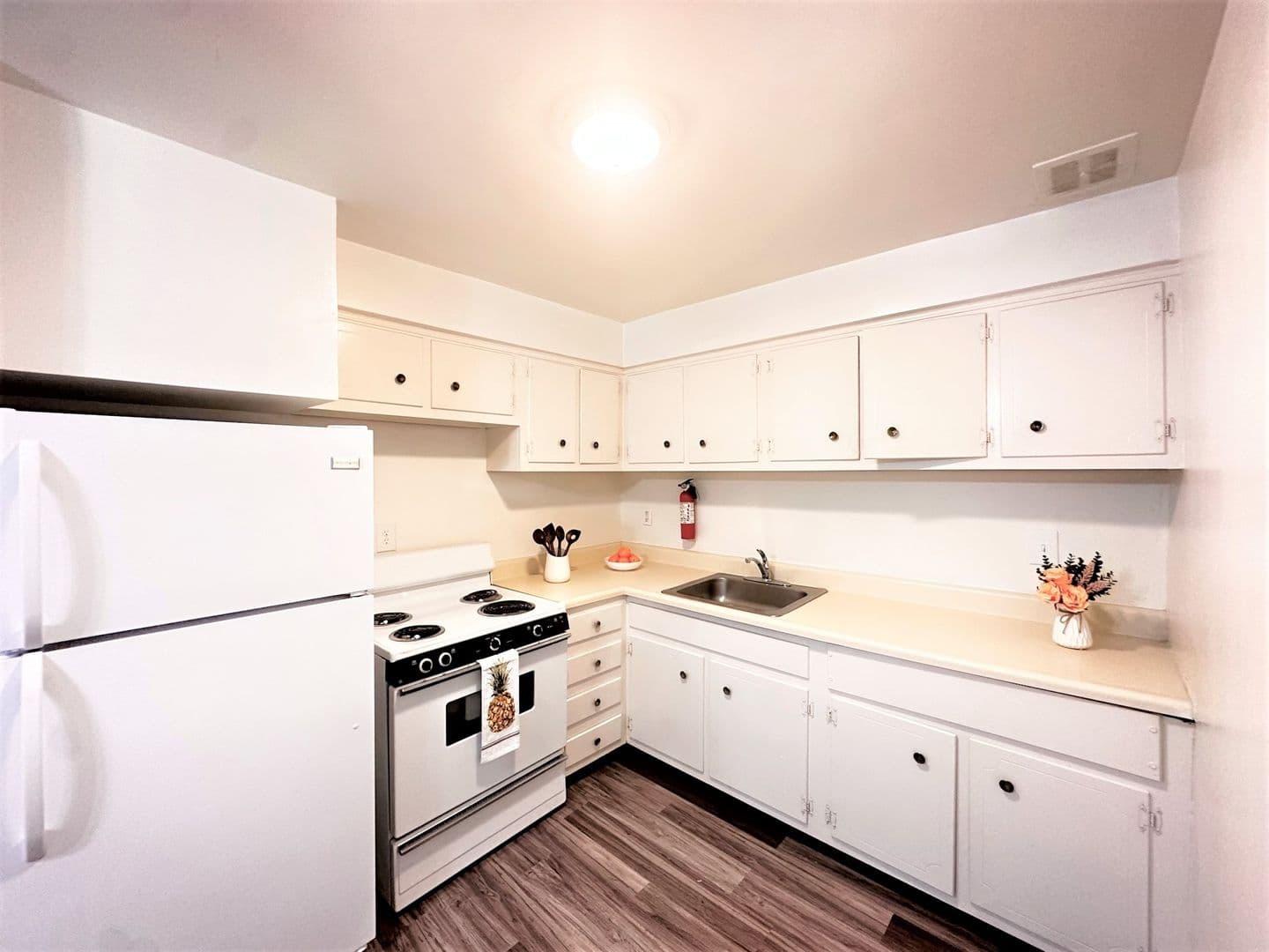 Lansdowne Apartment: 101 W Baltimore Pike