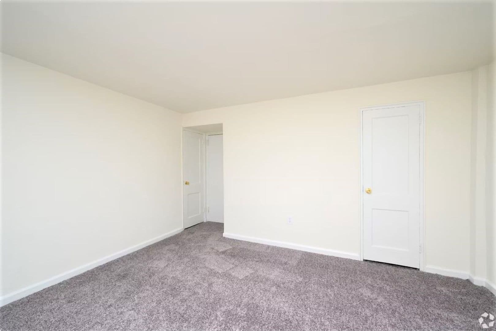 Upper Darby Apartment: 87-89 South State Road