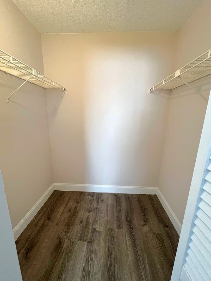 Boynton Beach Apartment: 405-526 SE 20th Ave