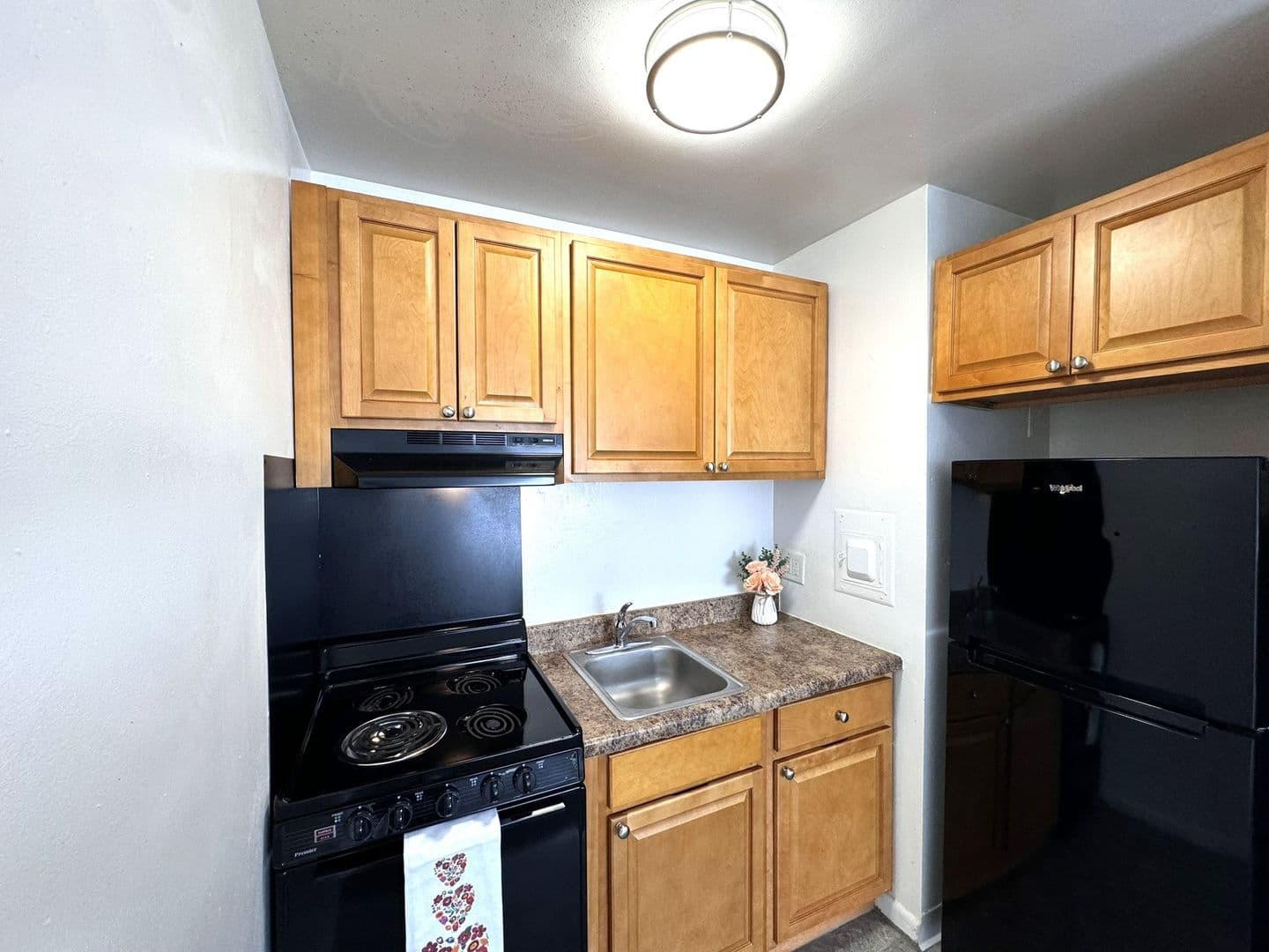 Upper Darby Apartment: 8640-8650 West Chester Pike