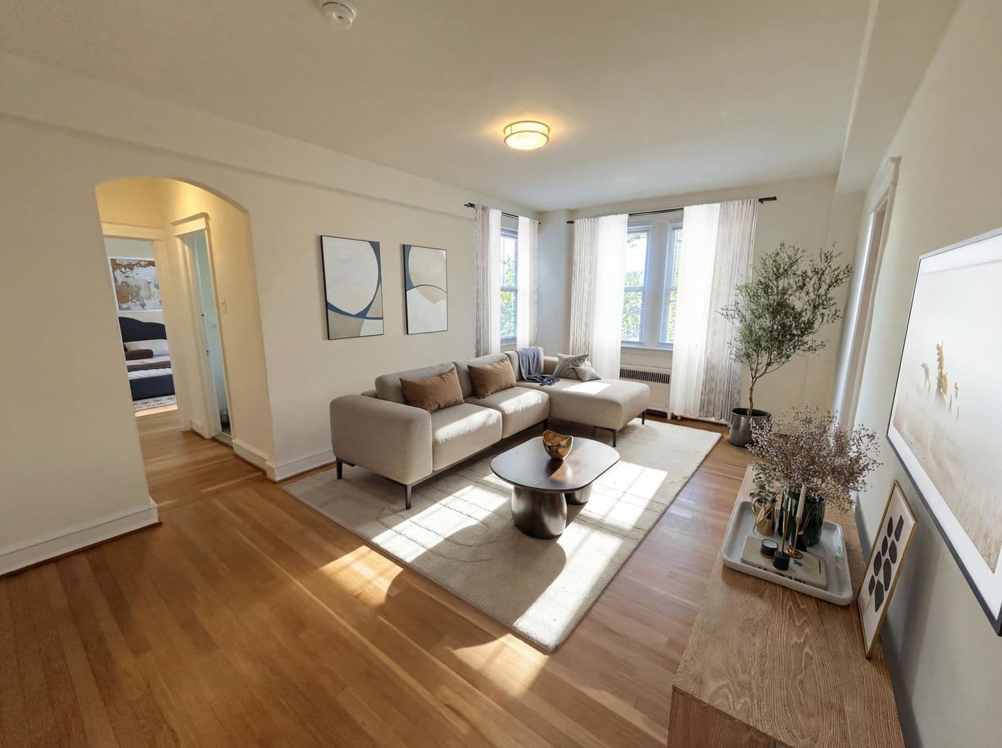 Upper Darby Apartment: 83 S State Road
