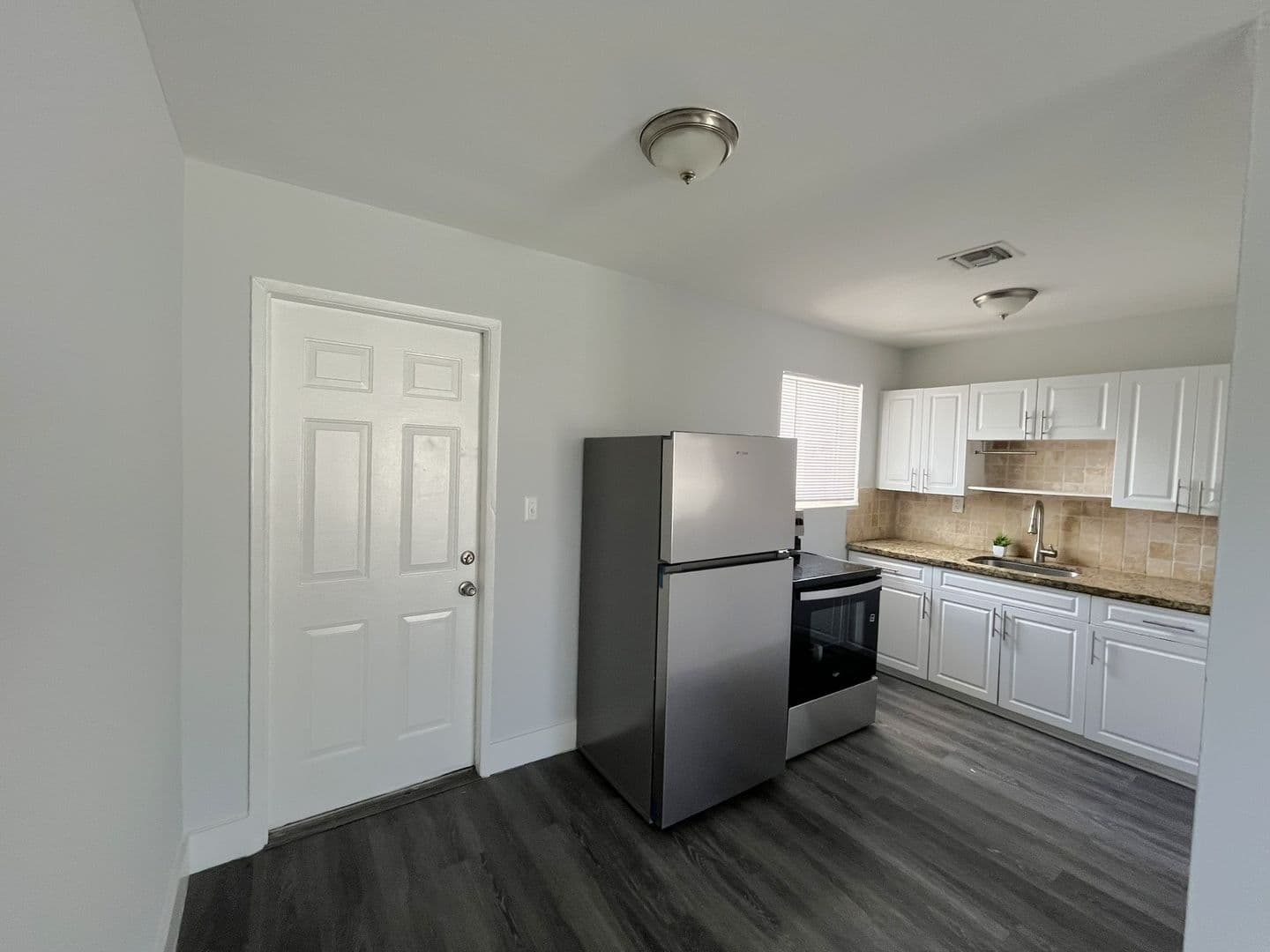 Pompano Beach Apartment: 231 SW 15th Street