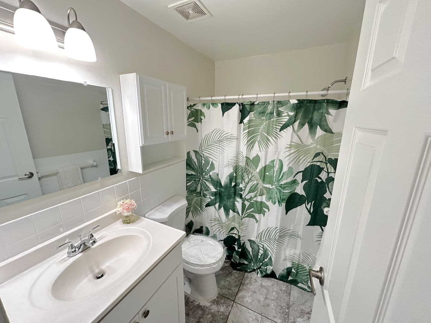 Upper Darby Apartment: 7200 Merion Terrace