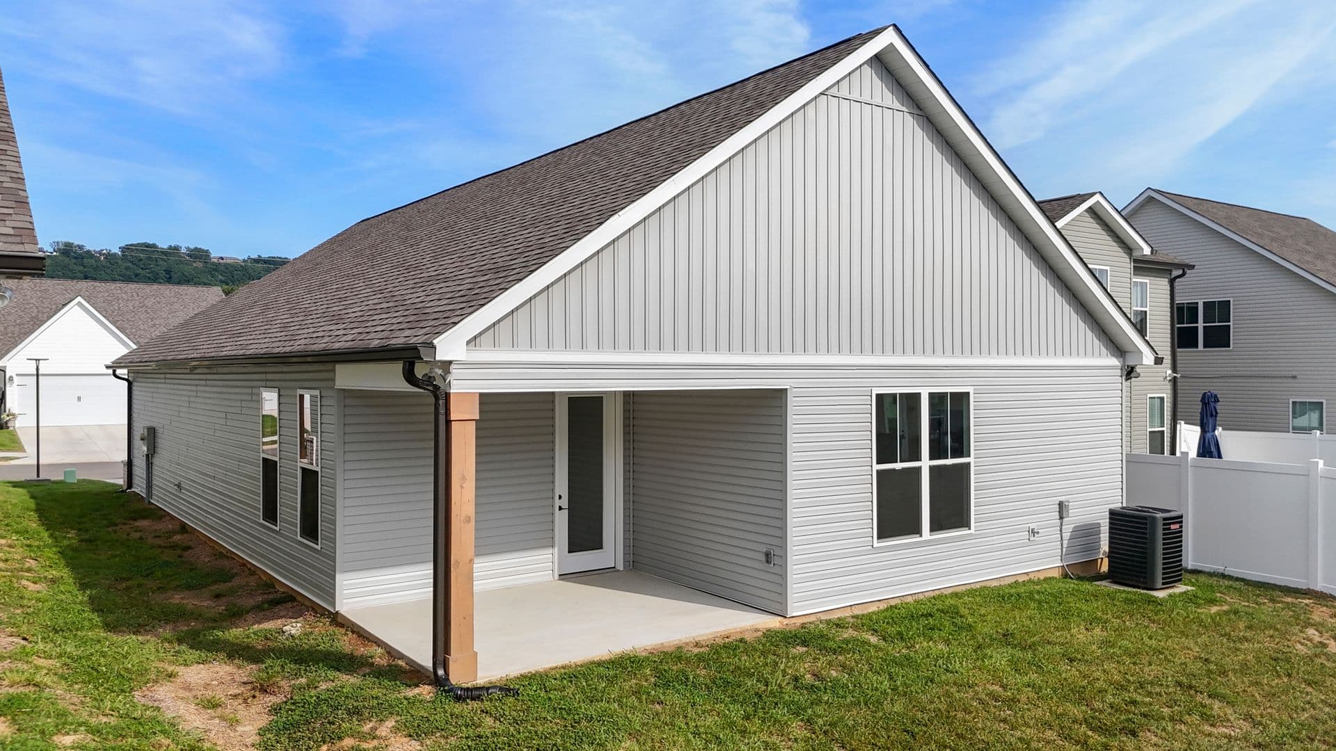 Ooltewah House: 6587 Elizabeth Ann Way