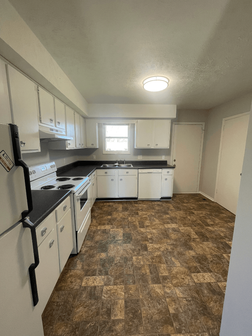 Knoxville House: 1908 Meadowview Ln.