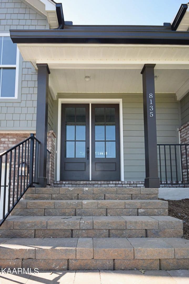 Knoxville House: 8135 Vassar Lane