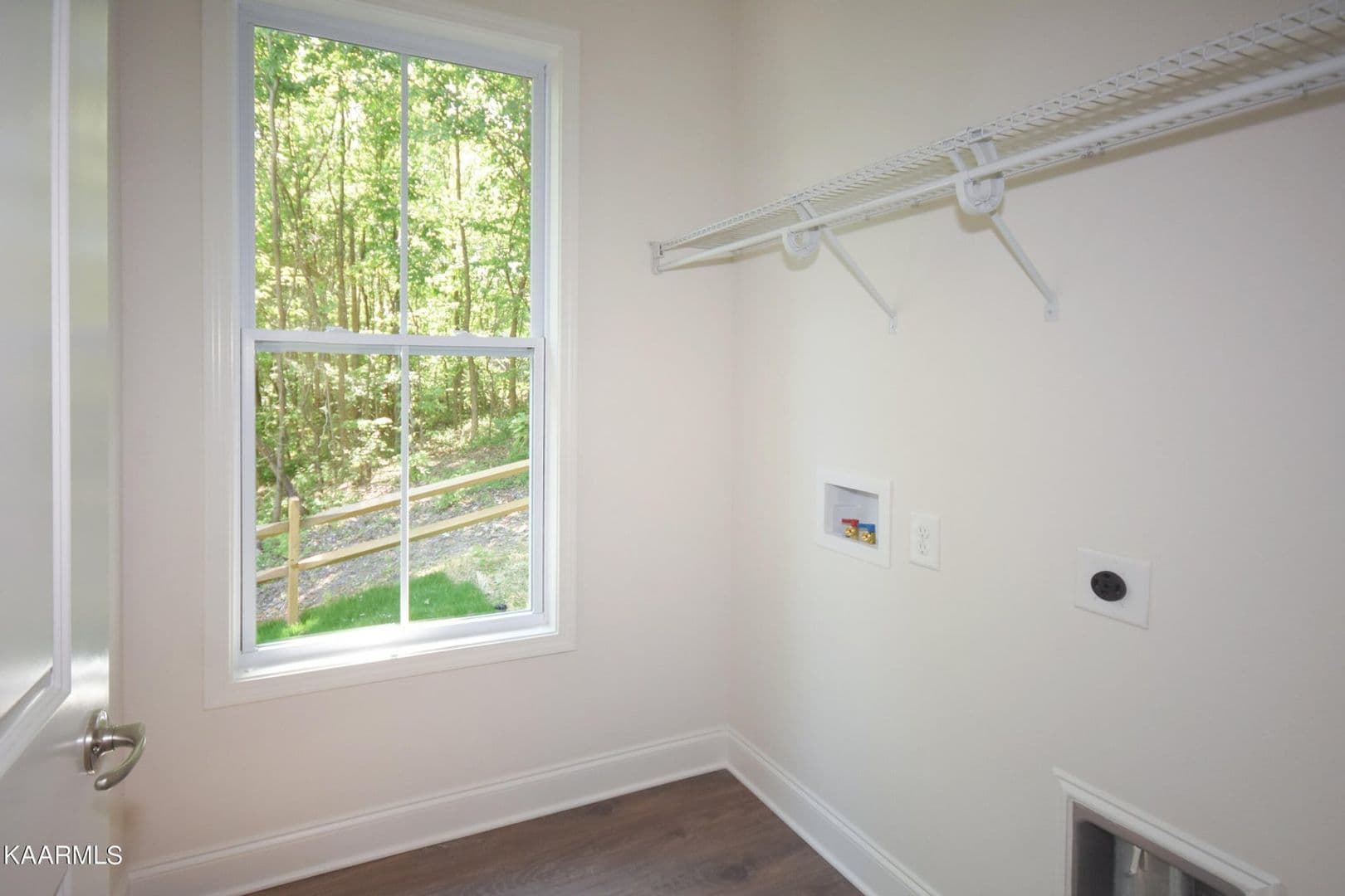 Knoxville House: 8135 Vassar Lane