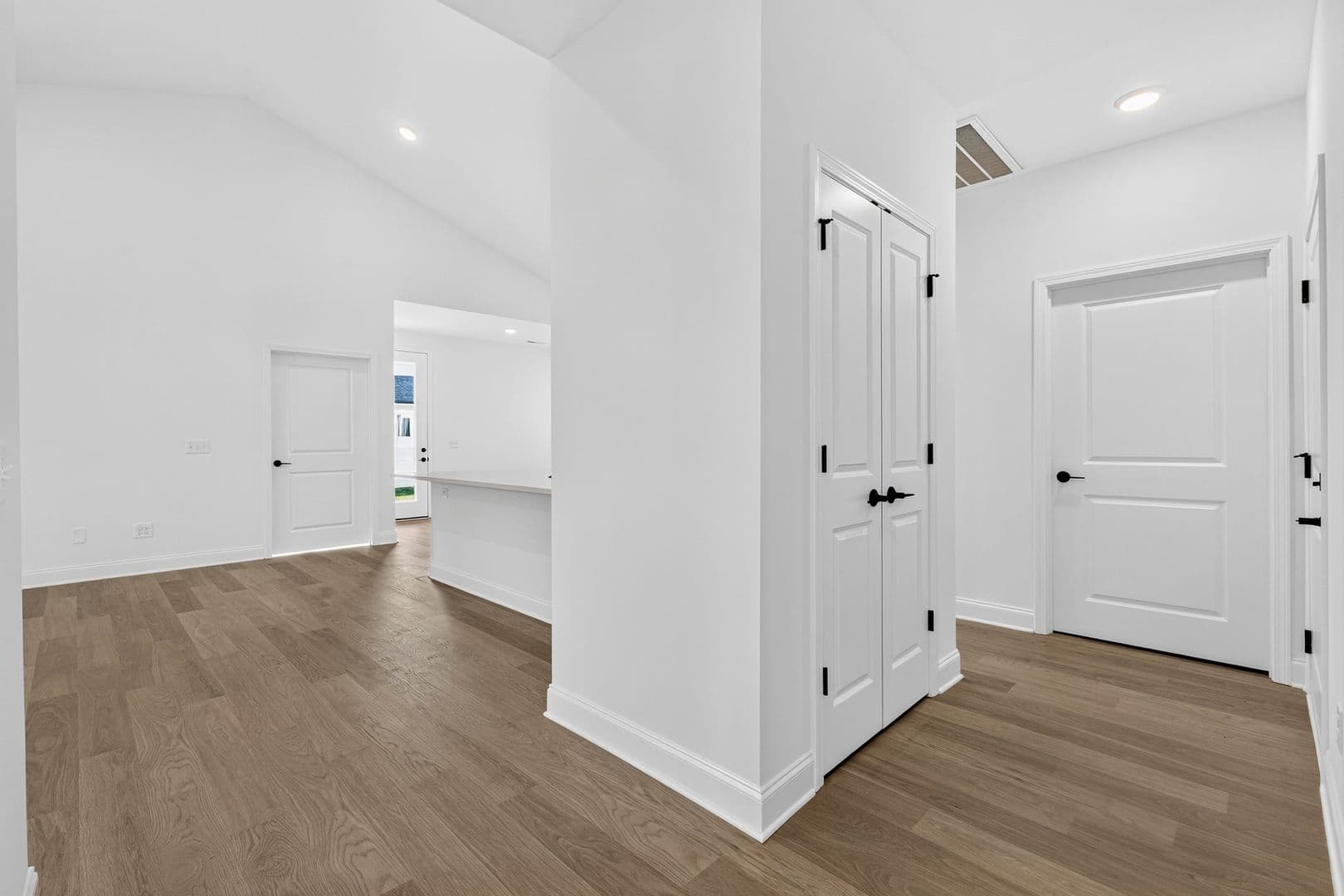Ooltewah House: 6587 Elizabeth Ann Way
