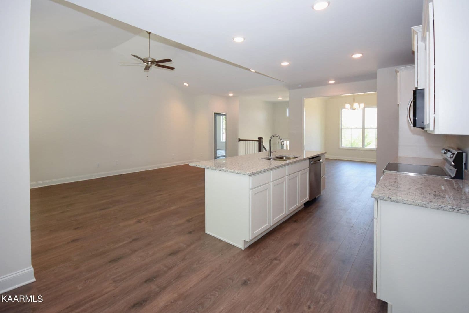 Knoxville House: 8135 Vassar Lane