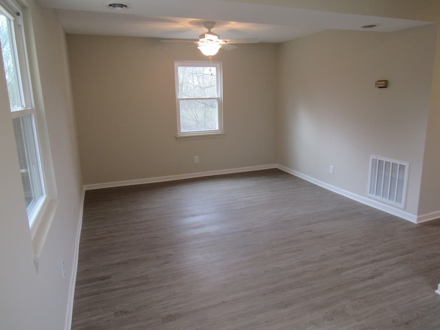 Knoxville House: 7259 Brickey Lane
