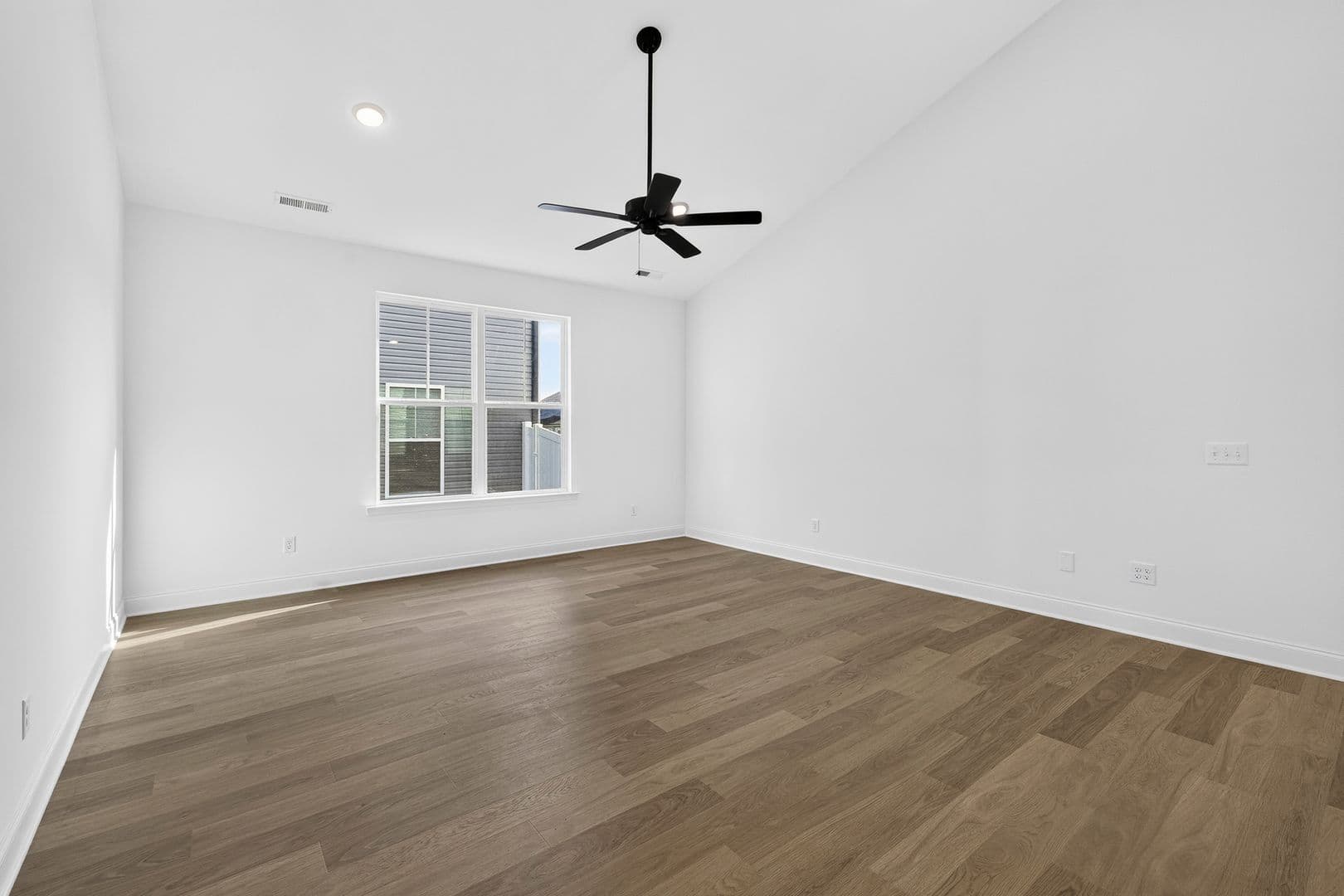 Ooltewah House: 6587 Elizabeth Ann Way