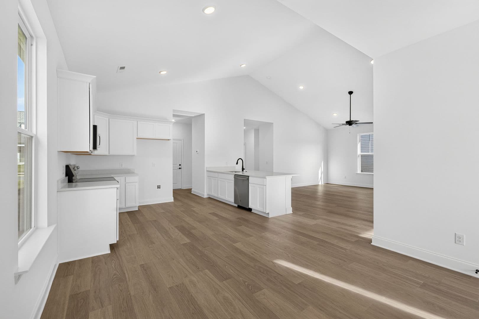 Ooltewah House: 6587 Elizabeth Ann Way