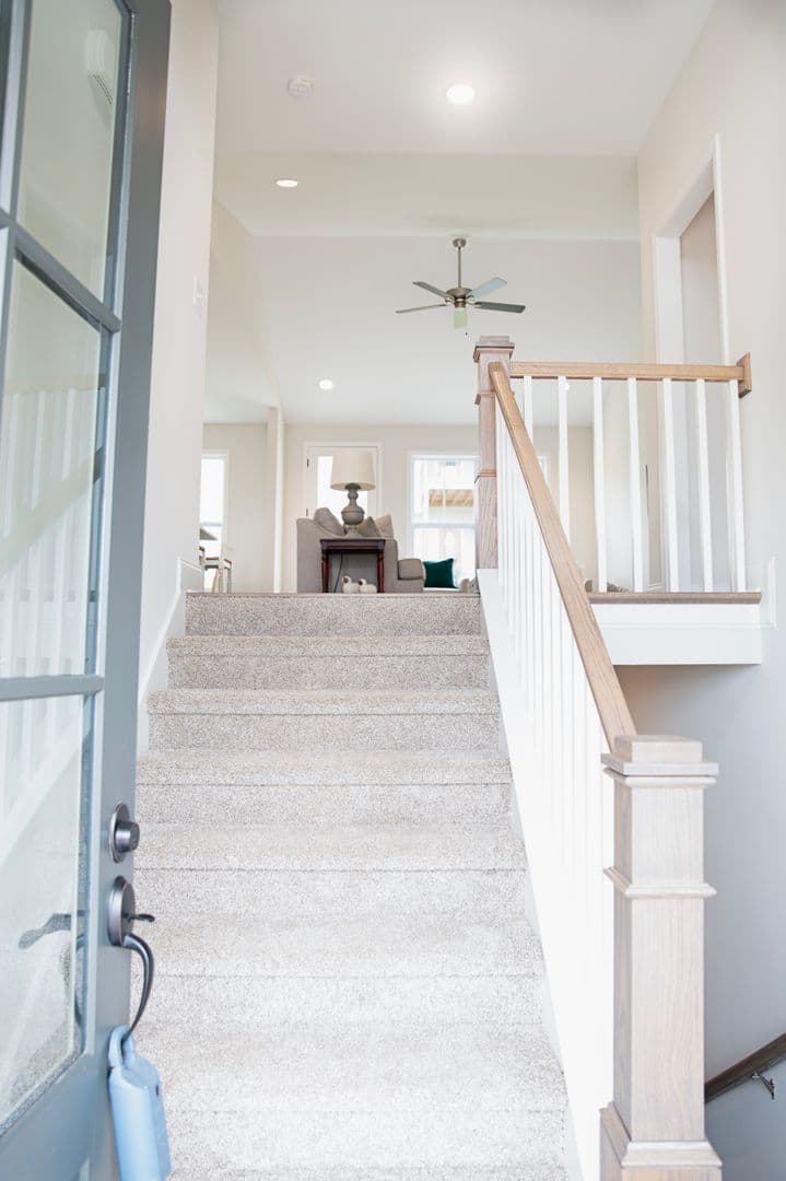 knoxville House: 8115 Chapel Hill RH32