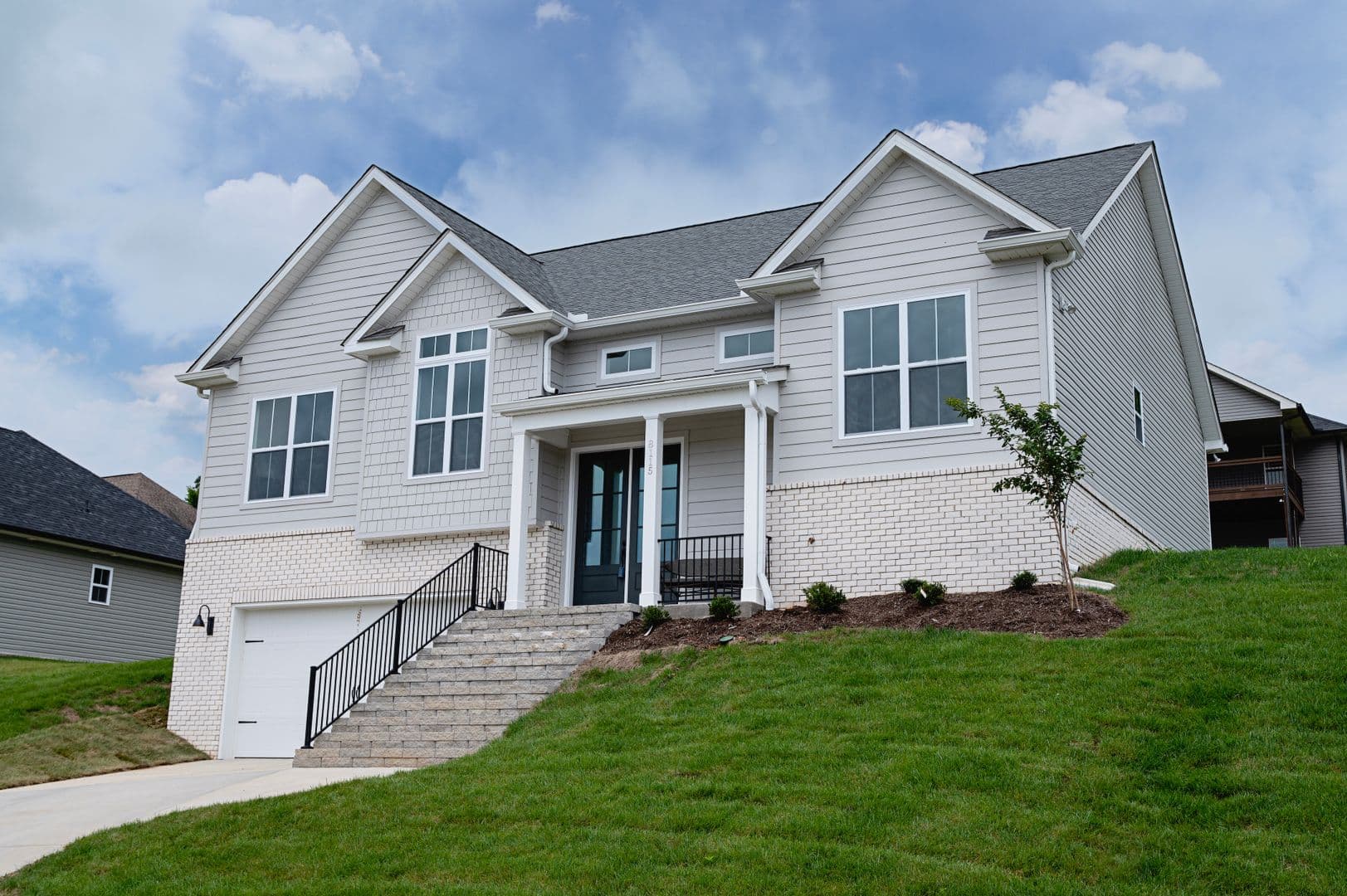 knoxville House: 8115 Chapel Hill RH32