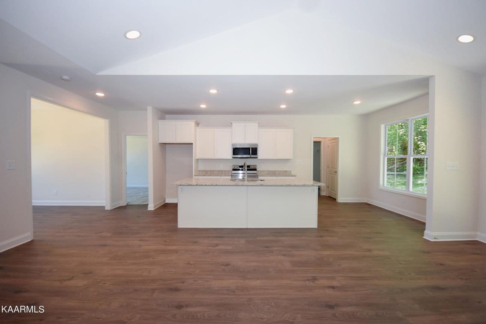 Knoxville House: 8135 Vassar Lane