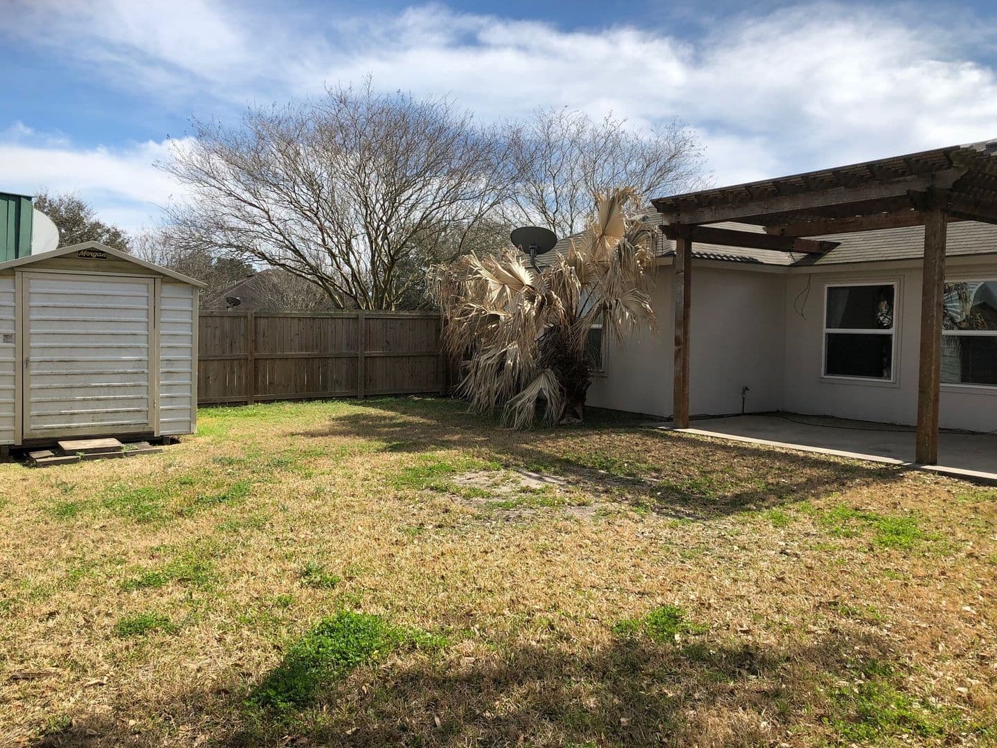 Victoria House: 317 Clydesdale Ln