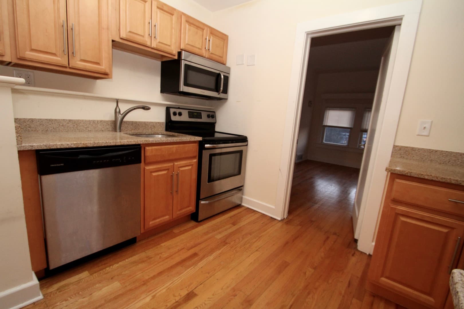 Wilton Apartment: 3 Hubbard Rd