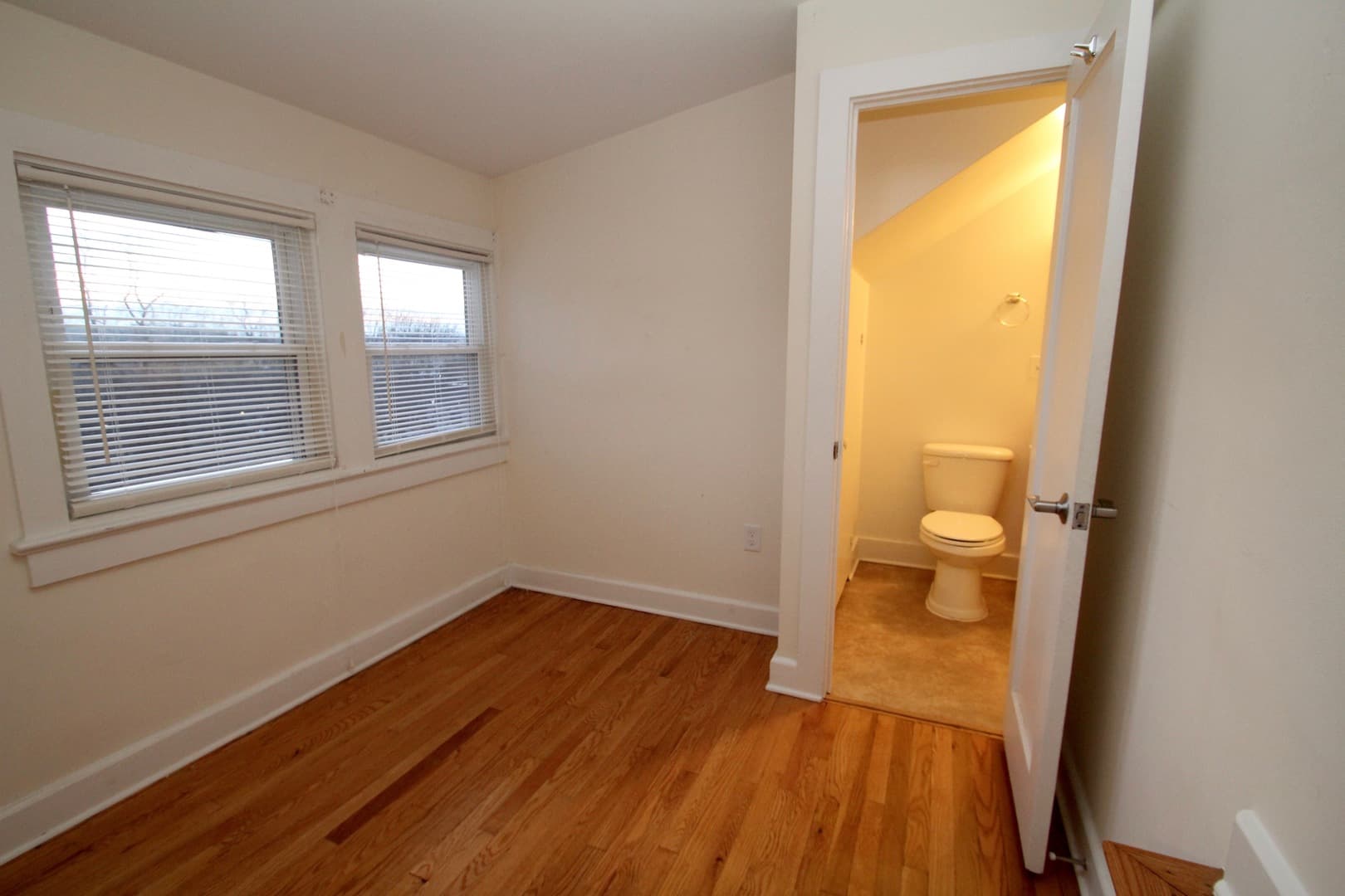 Wilton Apartment: 3 Hubbard Rd