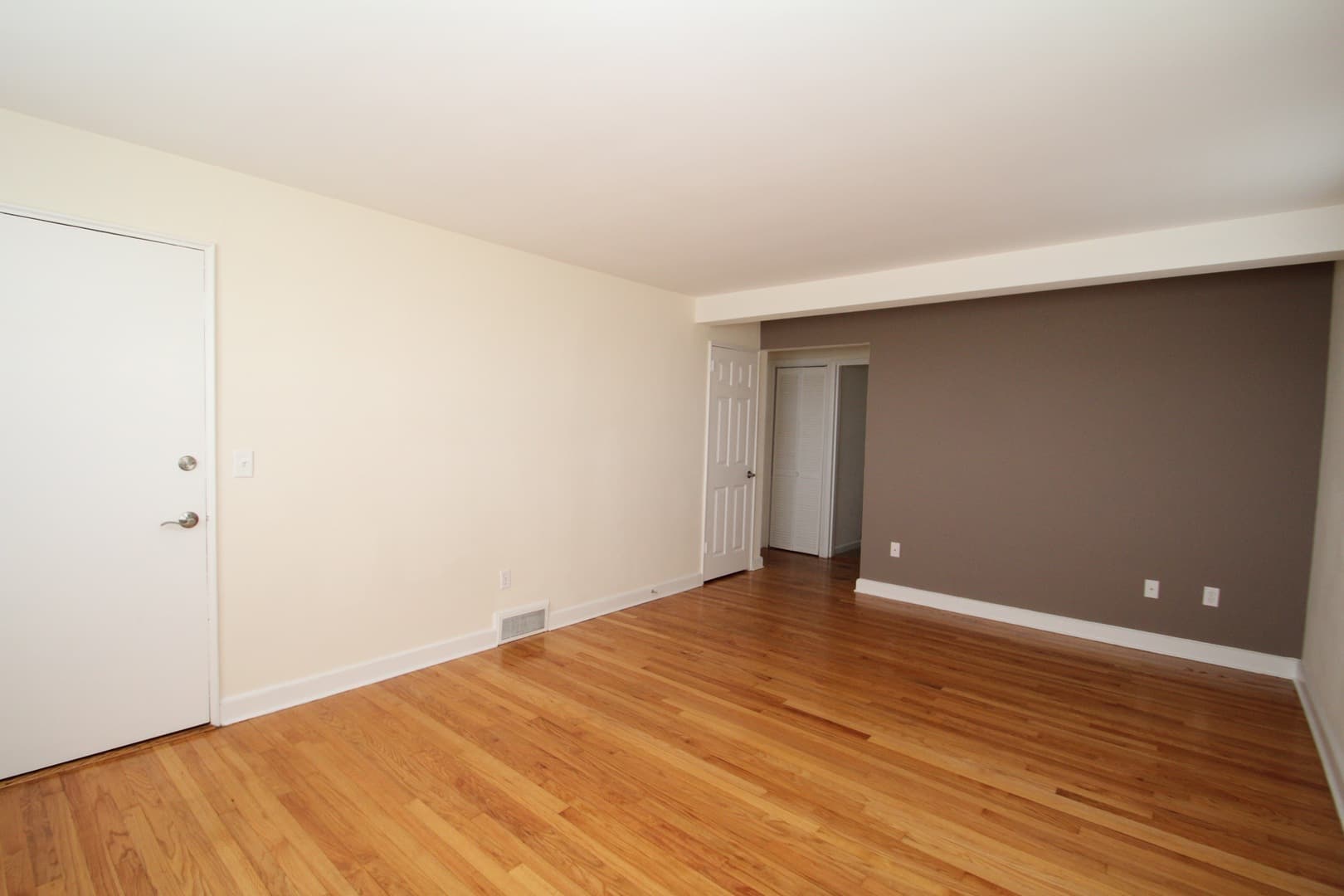Norwalk Apartment: 50 Connecticut Ave