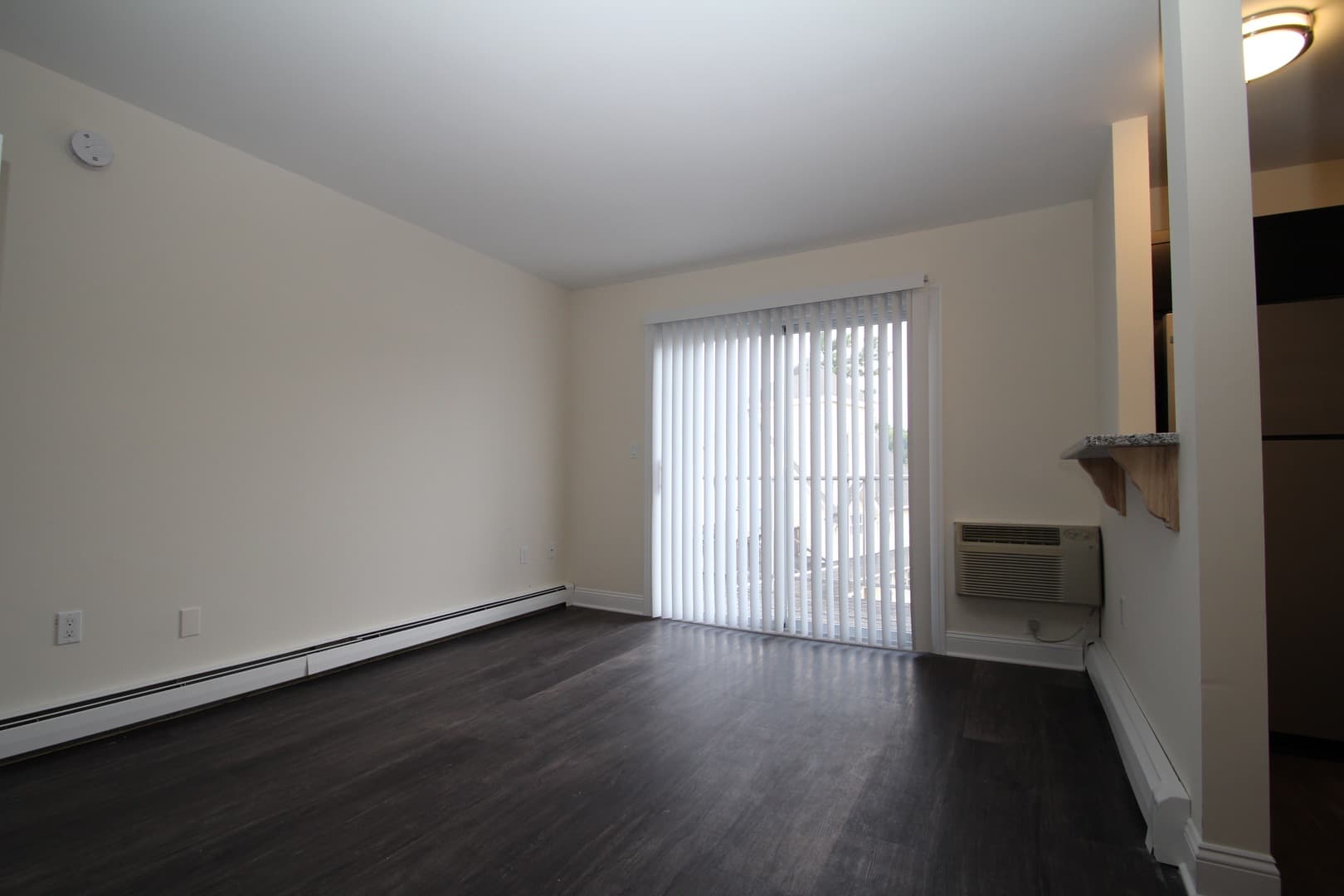 Norwalk Apartment: 204 Flax Hill Road