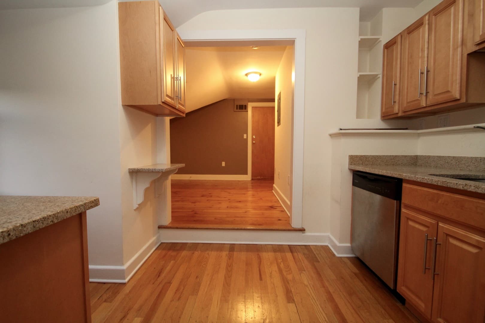 Wilton Apartment: 3 Hubbard Rd