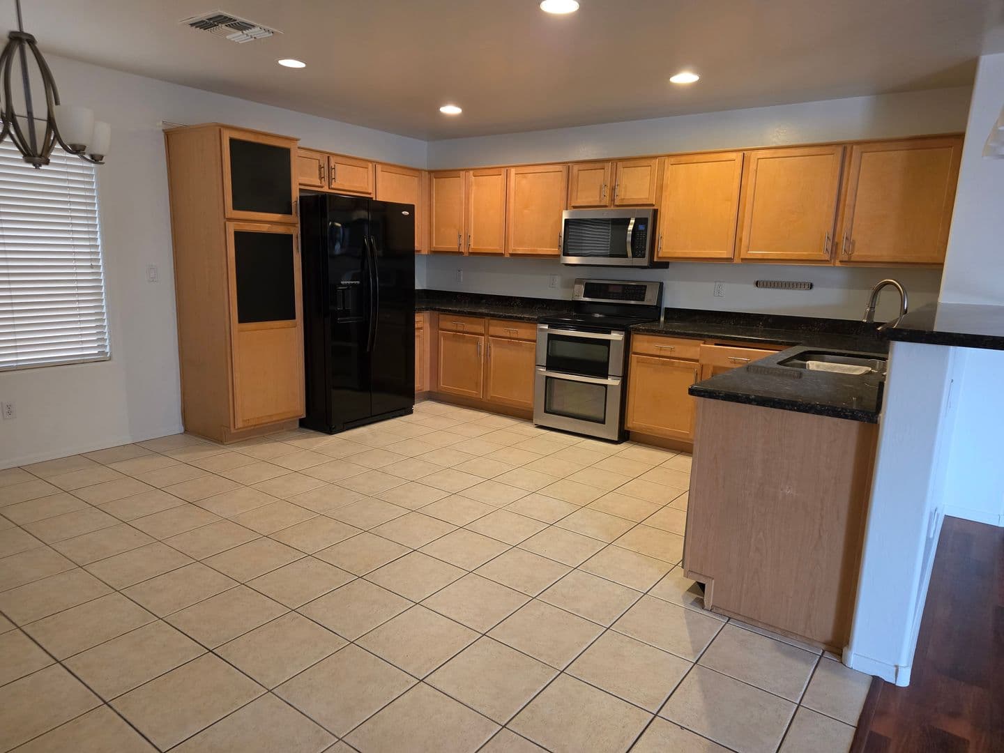Maricopa House: 22175 N Bishop Dr