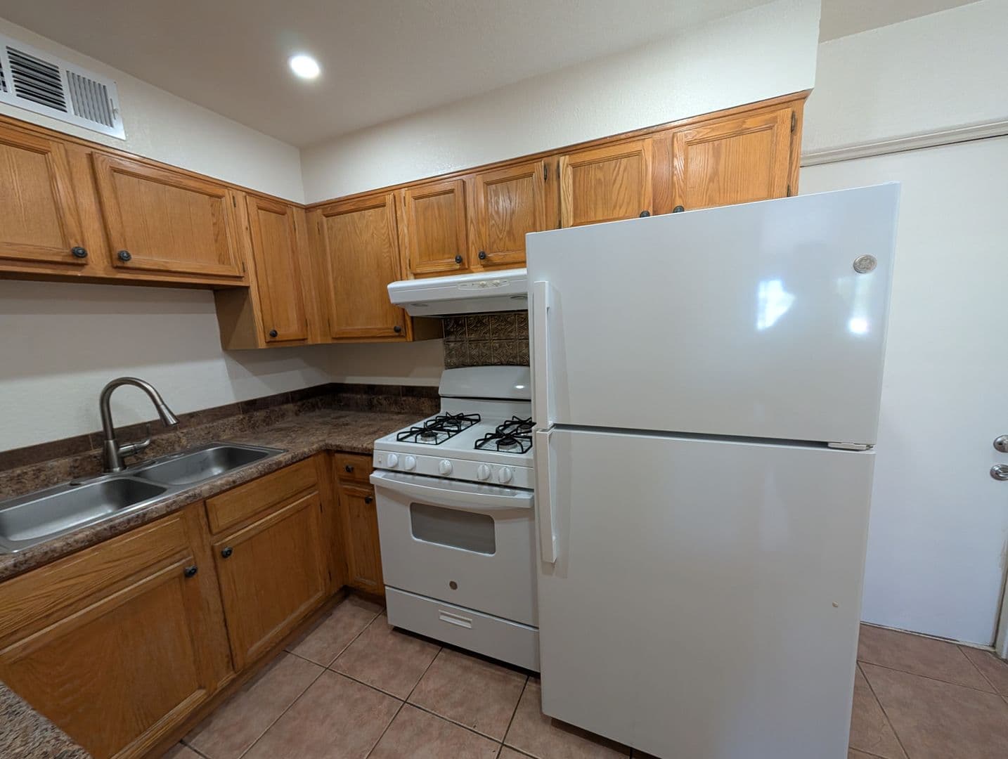 Tempe House: 810 W 12th St.