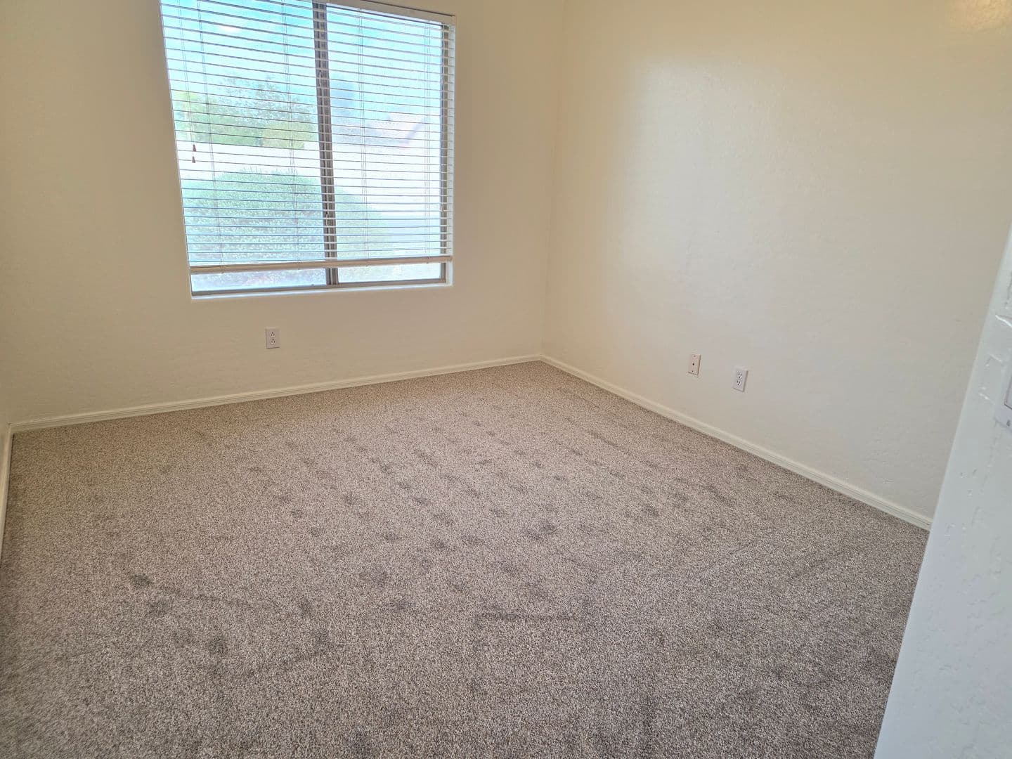 Maricopa House: 22175 N Bishop Dr