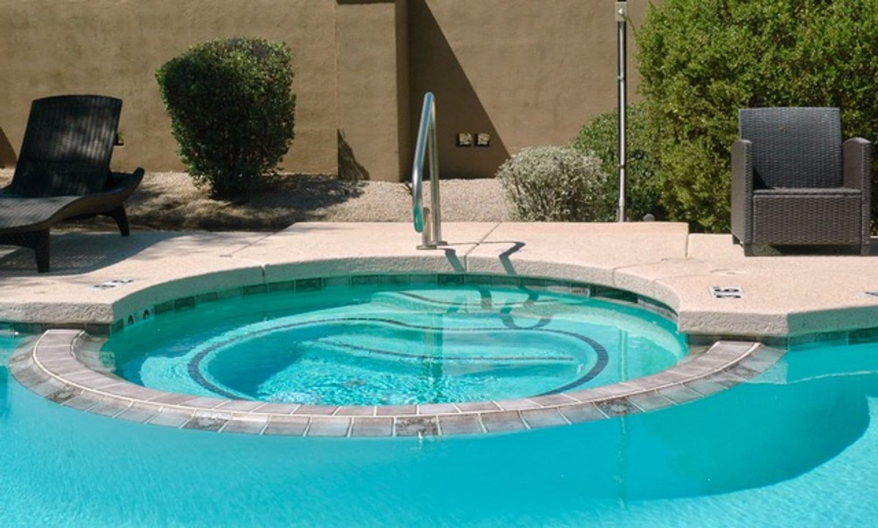Cave Creek House: 6145 E Cave Creek Rd. #203