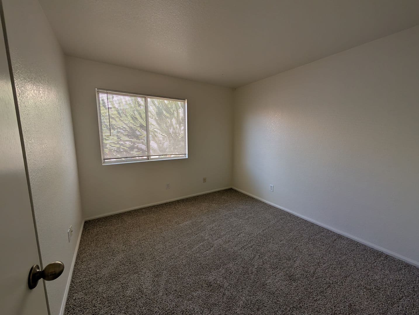 Mesa House: 4941 E Colby St