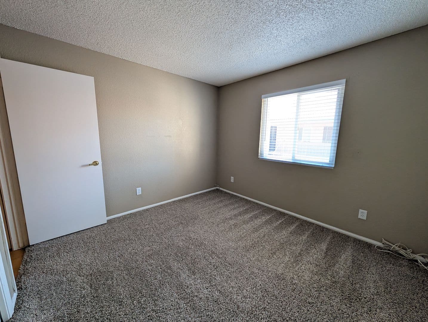 Mesa House: 623 W Guadalupe Rd Unit 242