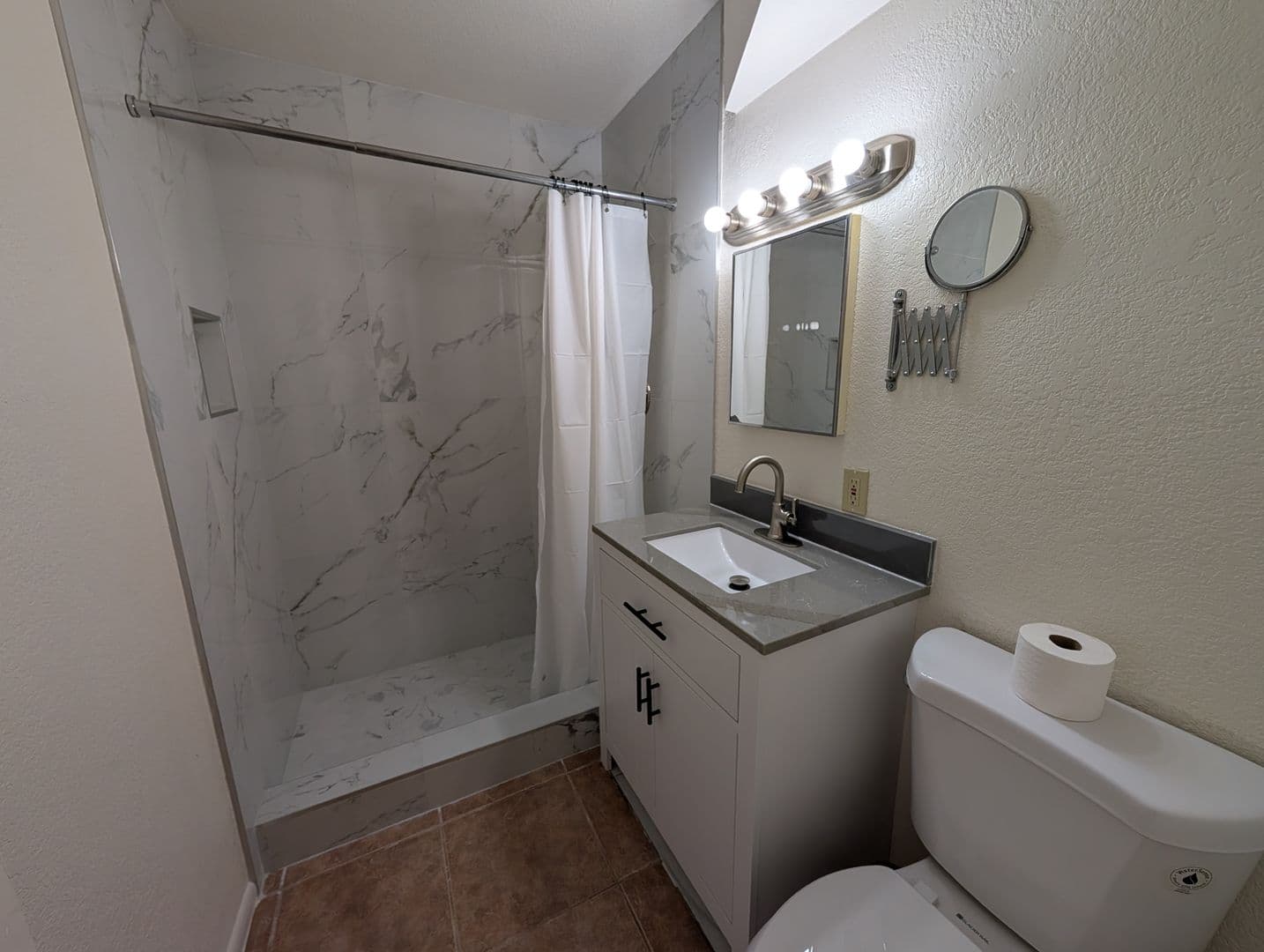Tempe House: 810 W 12th St.