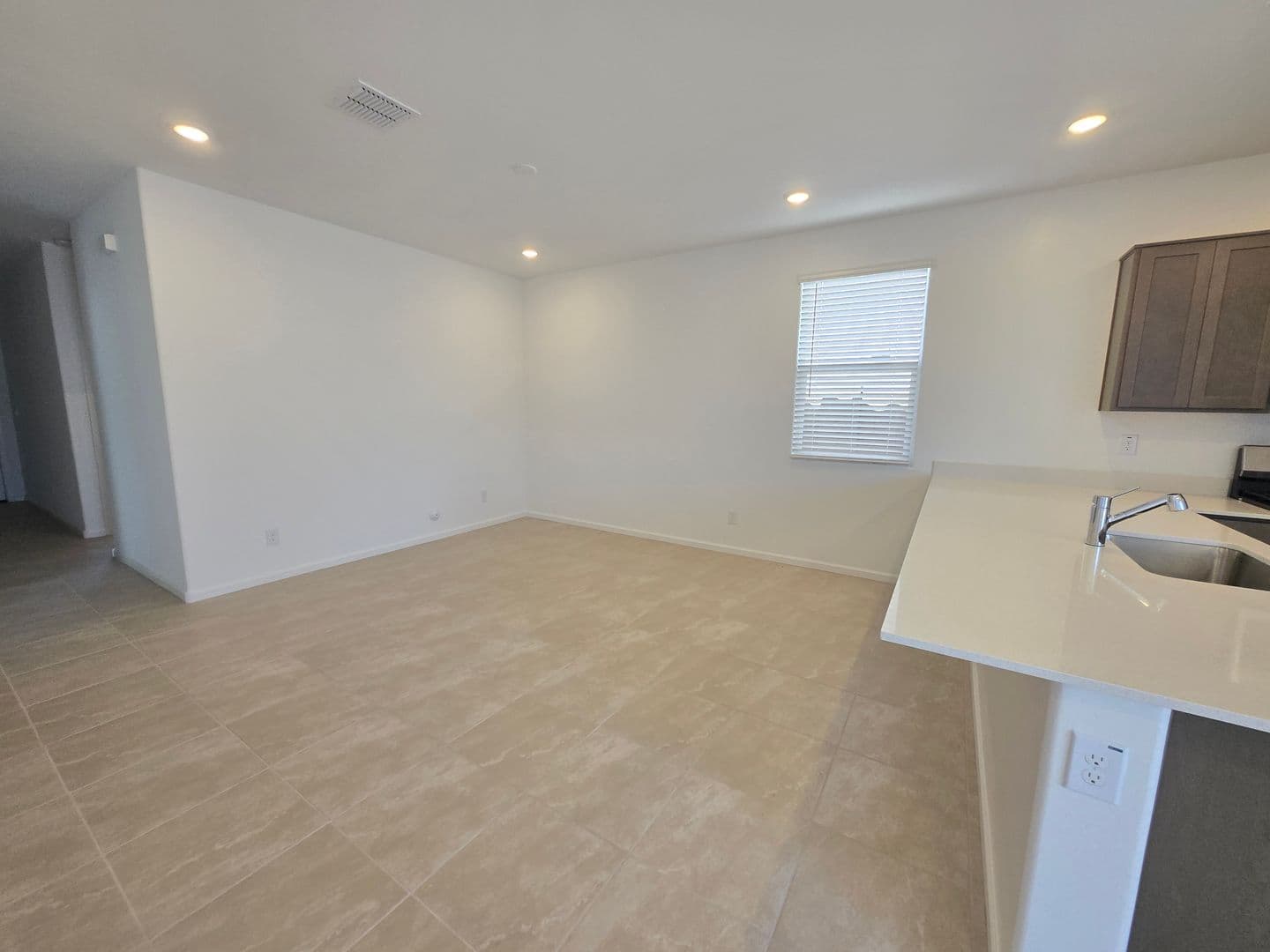 San Tan Valley House: 4720 E Amethyst Ln