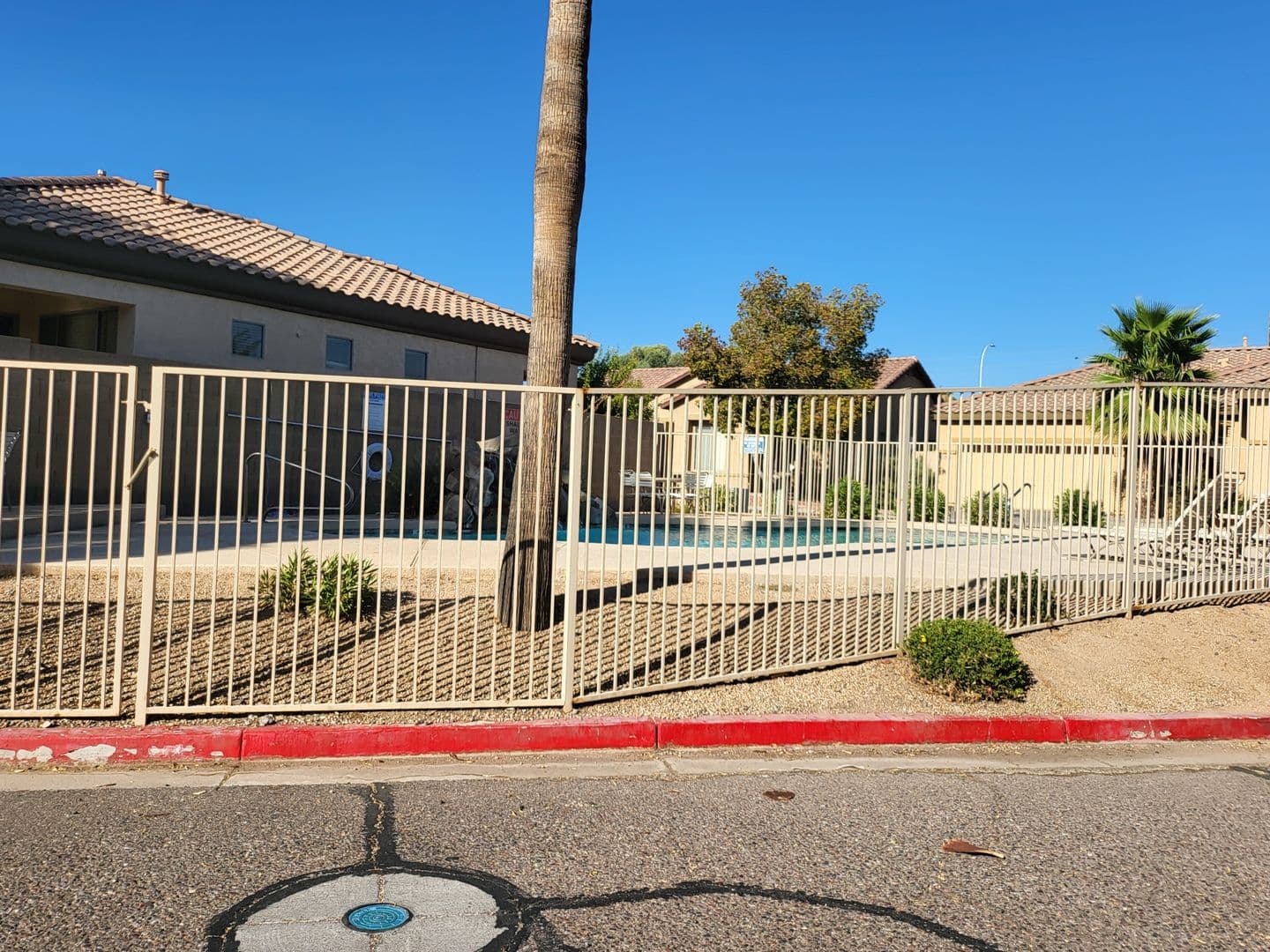 Chandler House: 833 E Sheffield Ave.