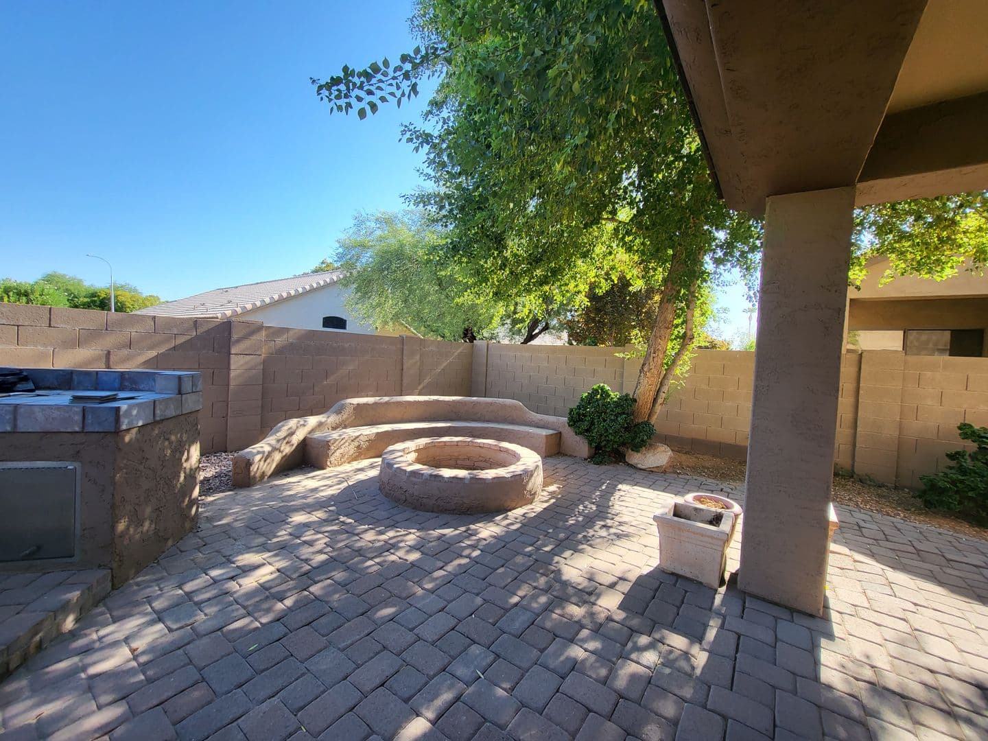 Chandler House: 833 E Sheffield Ave.