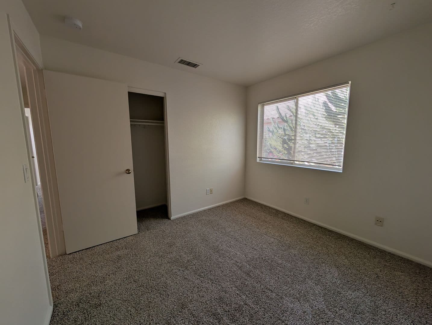 Mesa House: 4941 E Colby St
