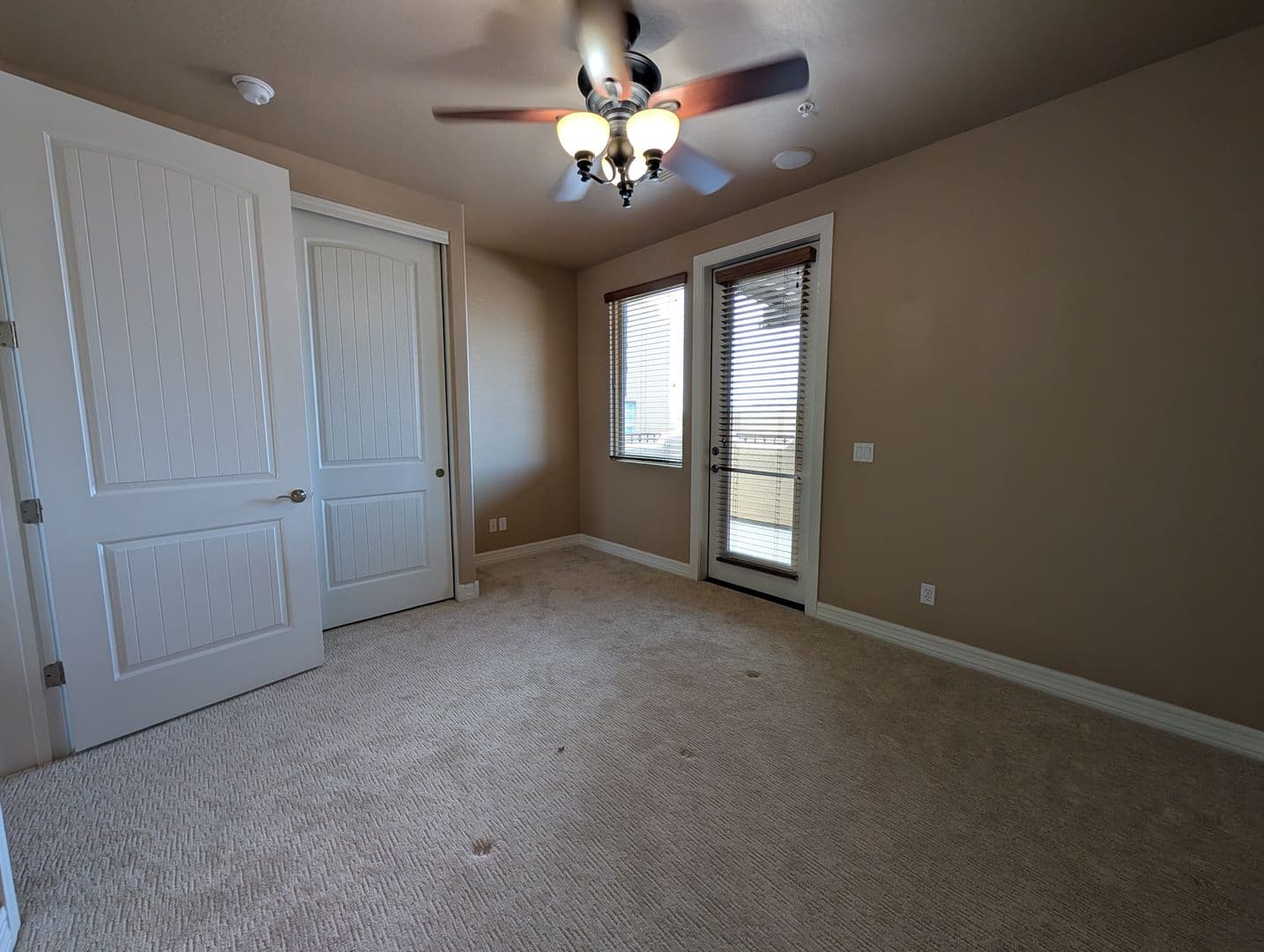 Cave Creek House: 6145 E Cave Creek Rd., #102