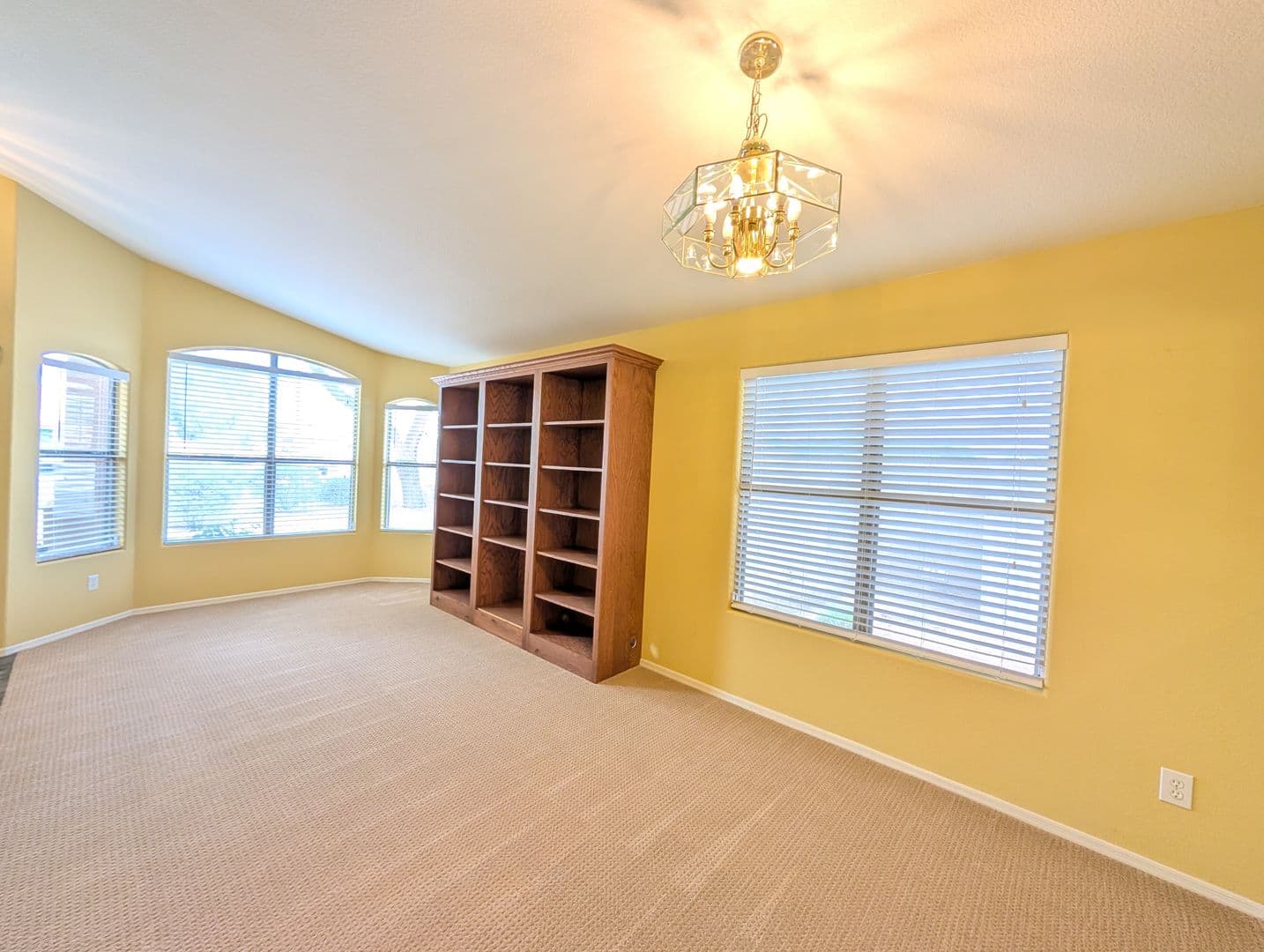 Chandler House: 2481 E Fairview St.
