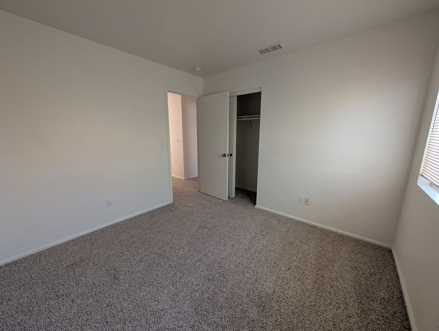 Mesa House: 4941 E Colby St