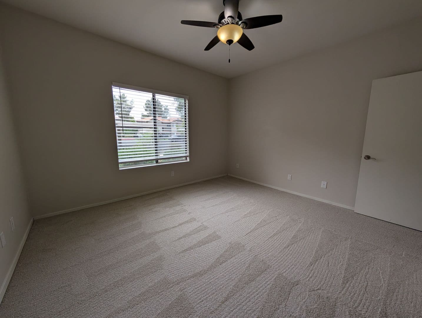 Scottsdale House: 9600 N 96th St Apt 124