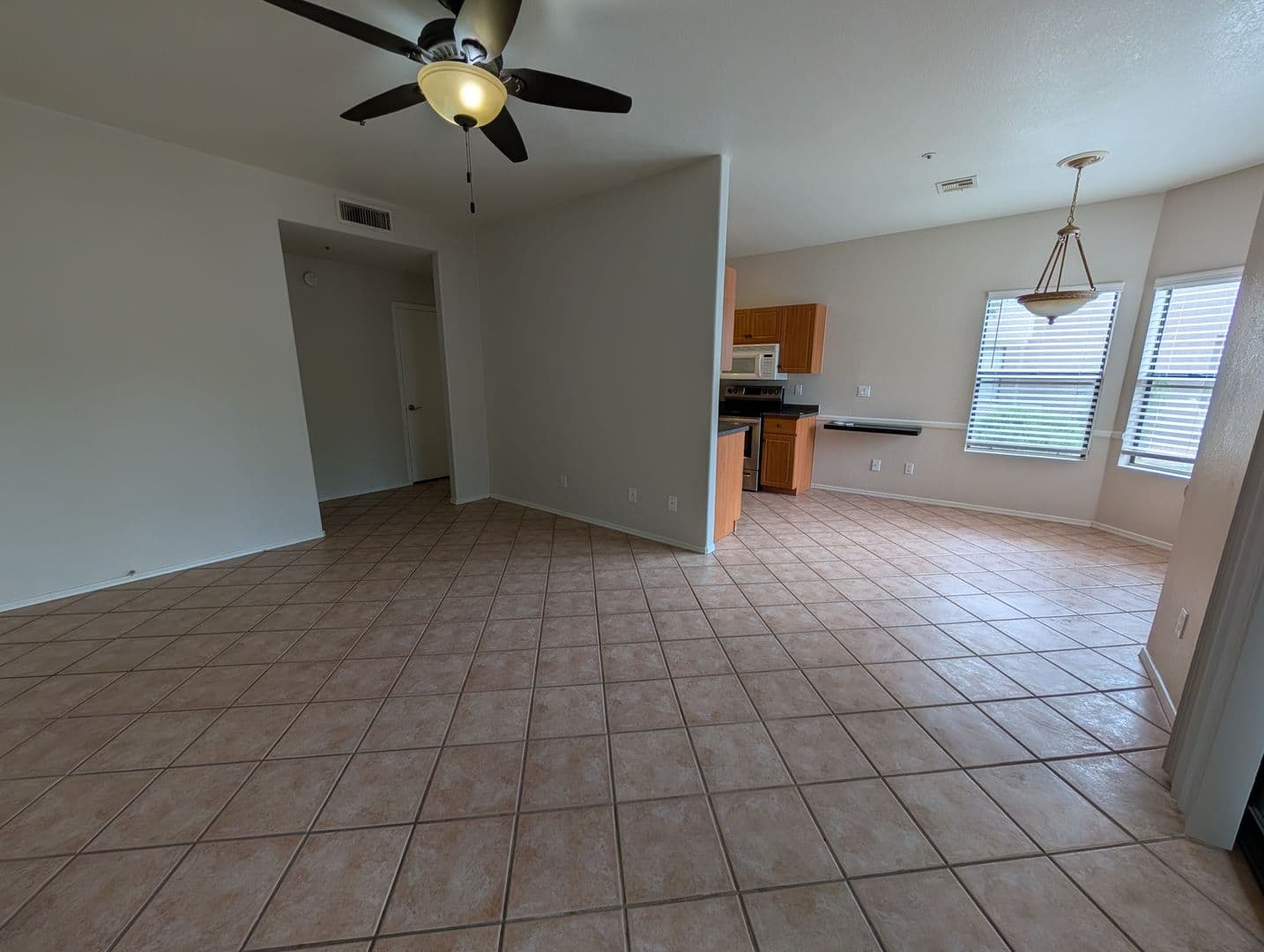 Scottsdale House: 9600 N 96th St Apt 124