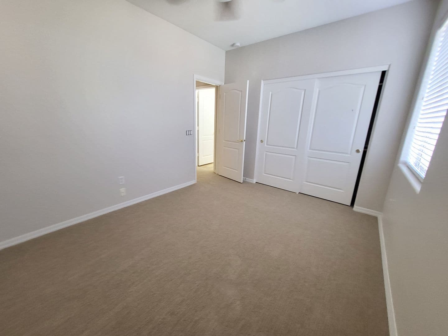 Chandler House: 833 E Sheffield Ave.
