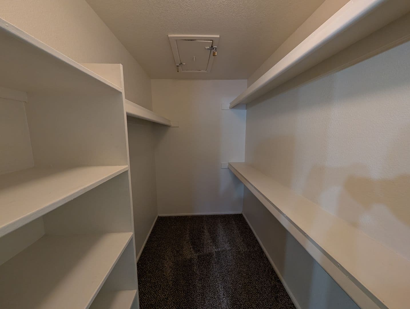 Mesa House: 623 W Guadalupe Rd Unit 242