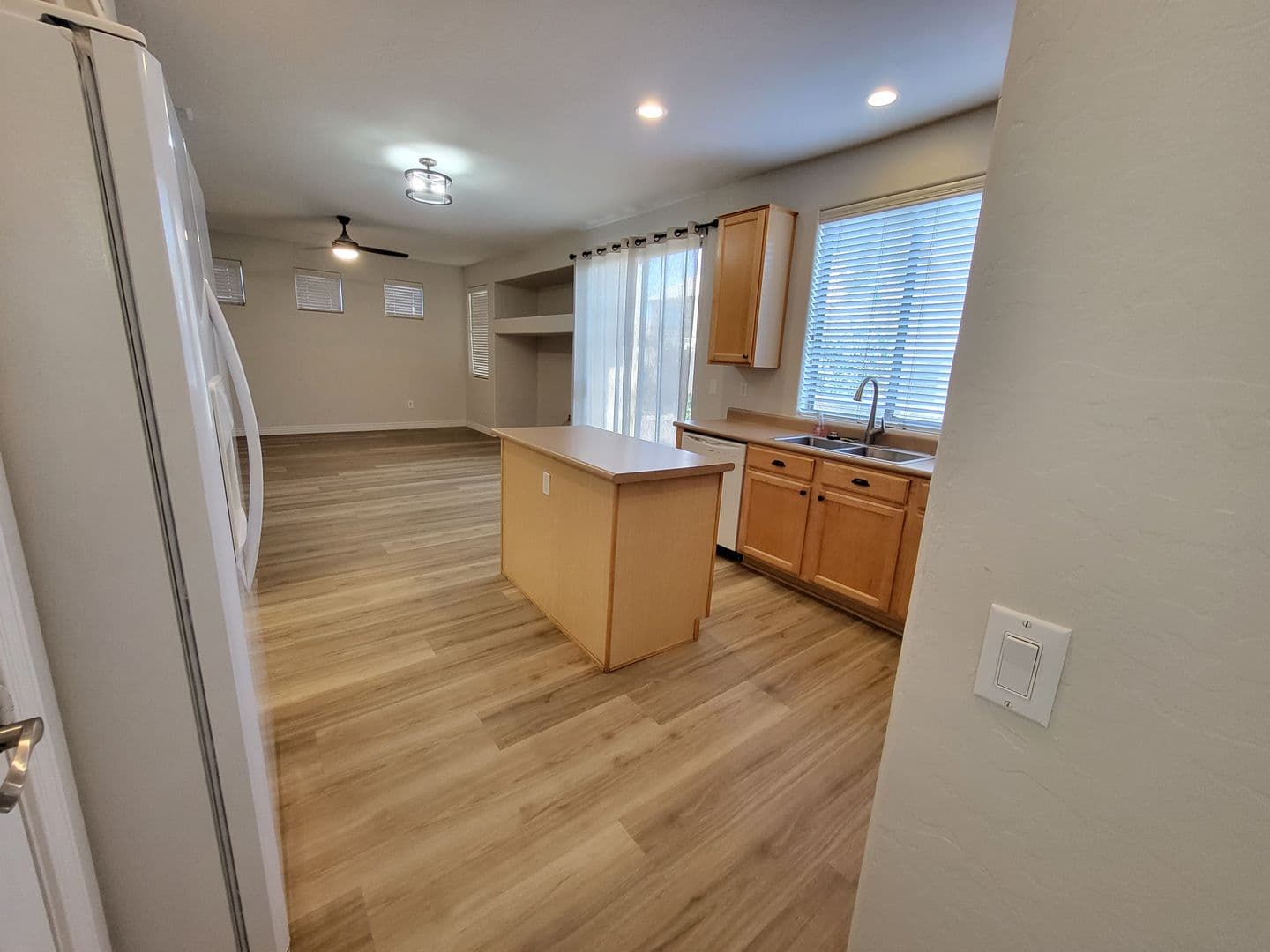 Chandler House: 833 E Sheffield Ave.