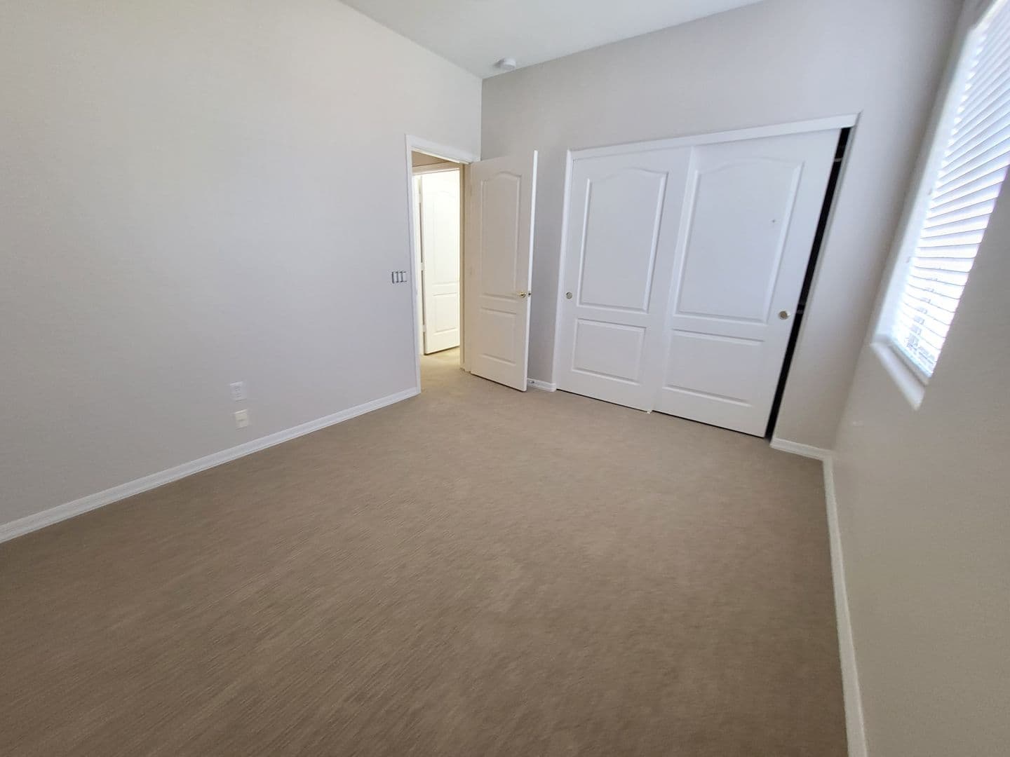 Chandler House: 833 E Sheffield Ave.
