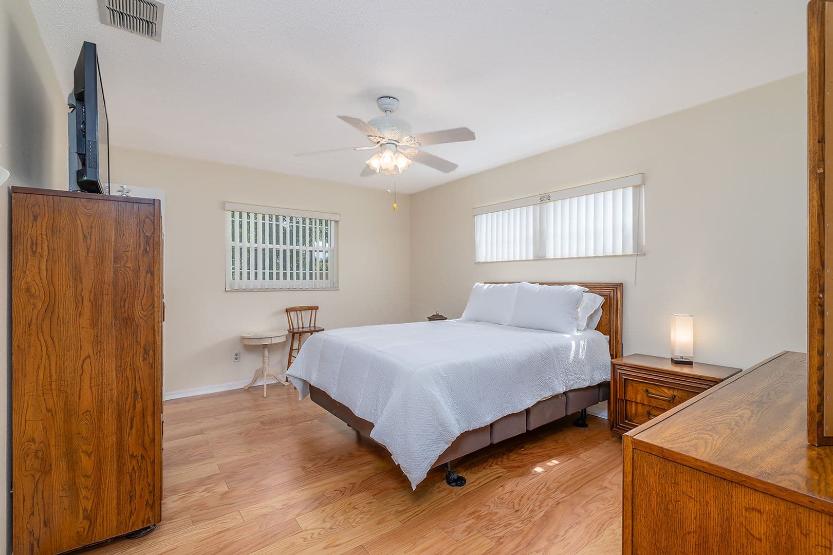 NEW SMYRNA BEACH House: 4435 SAXON DR