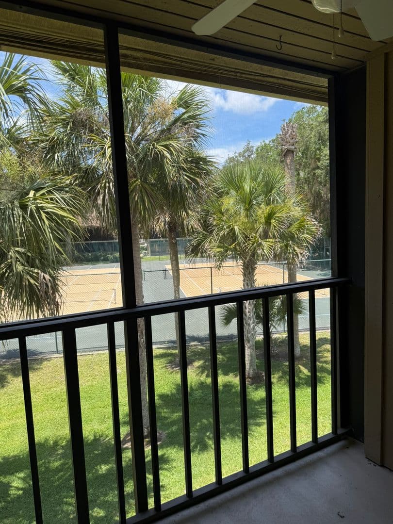 DELTONA Condo: 130 JASMINE WOODS CT.